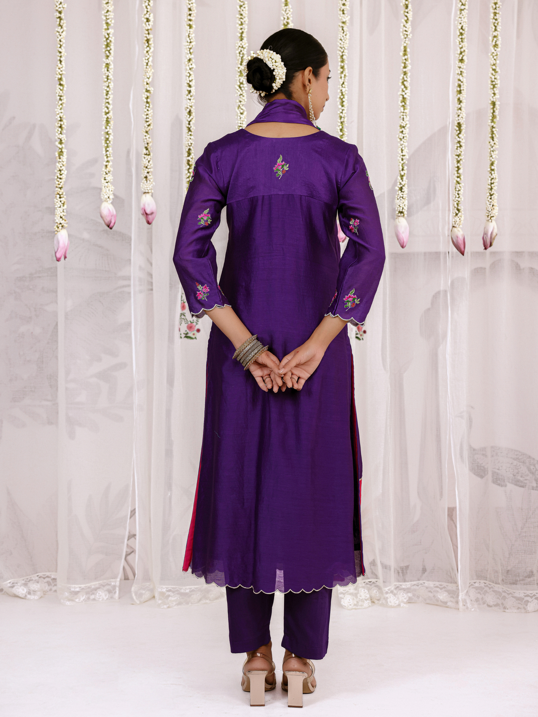 Purple Straight Kurta Set With Floral Embroidery