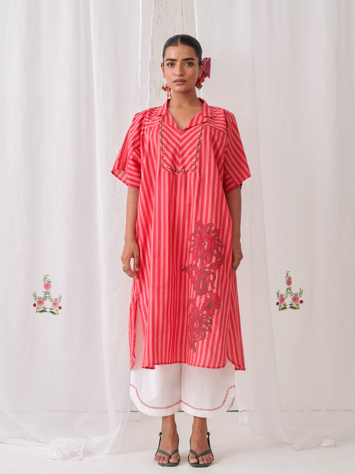 Peach & Pink  Striped Kaftan With Embroidery Paired With White Pants