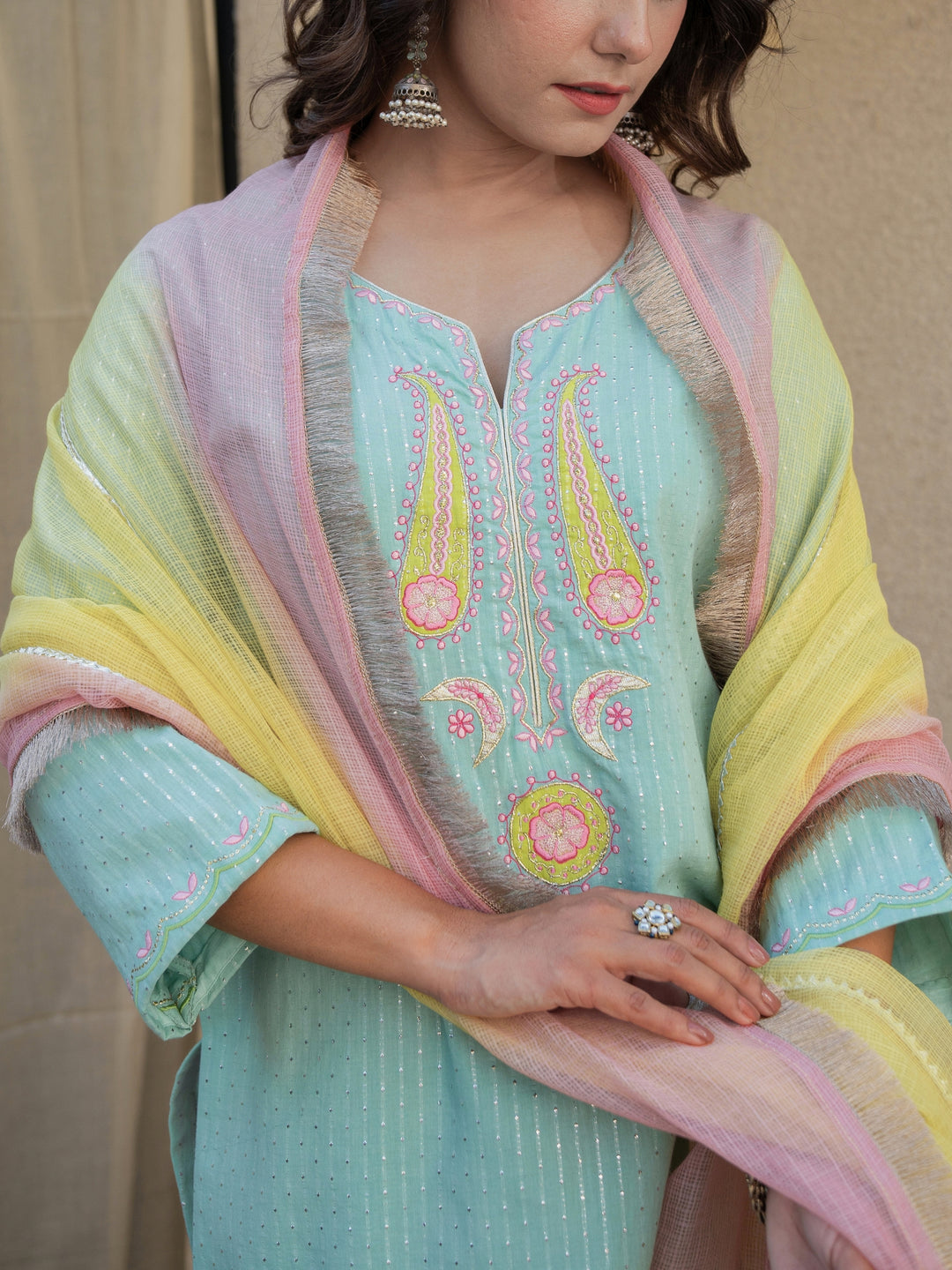 Mint Green Short Embroidered Kurta Paired With Farshi & Ombre Dupatta