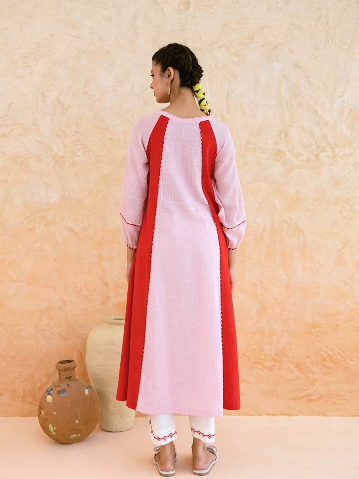 Blush Pink Cotton Kurta Set for Women with Contrast Red Panel Detailing & Floral Embroidered Yoke – A-Line Kurta Set