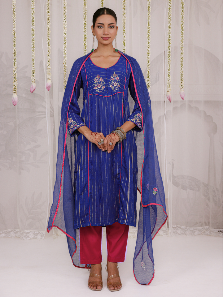 Blue  Kurta Set With Embroidred Yoke