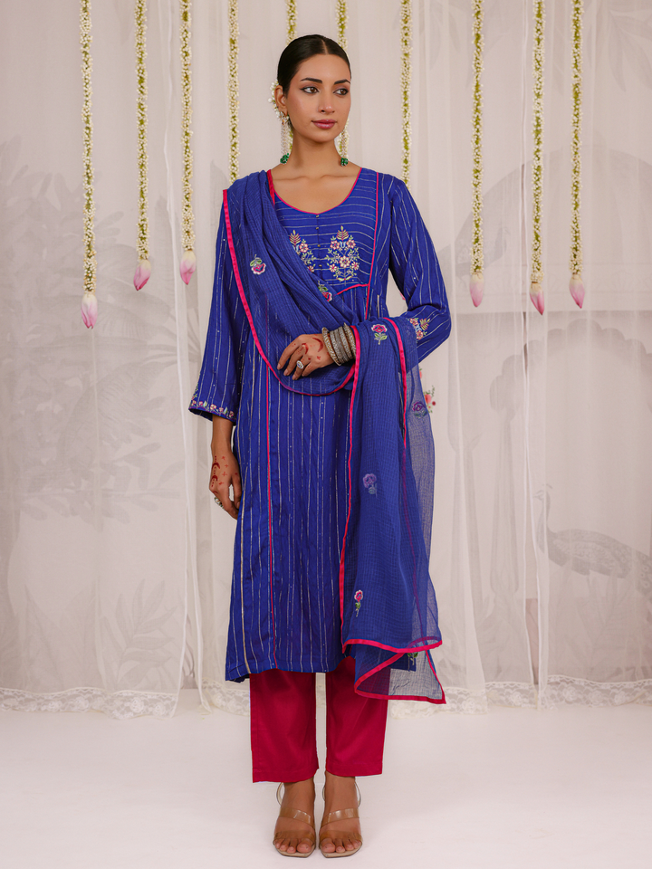 Blue  Kurta Set With Embroidred Yoke