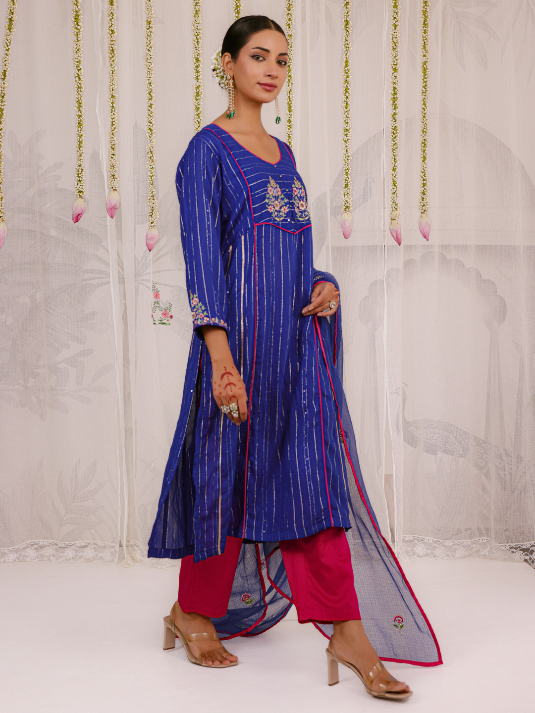 Blue  Kurta Set With Embroidred Yoke