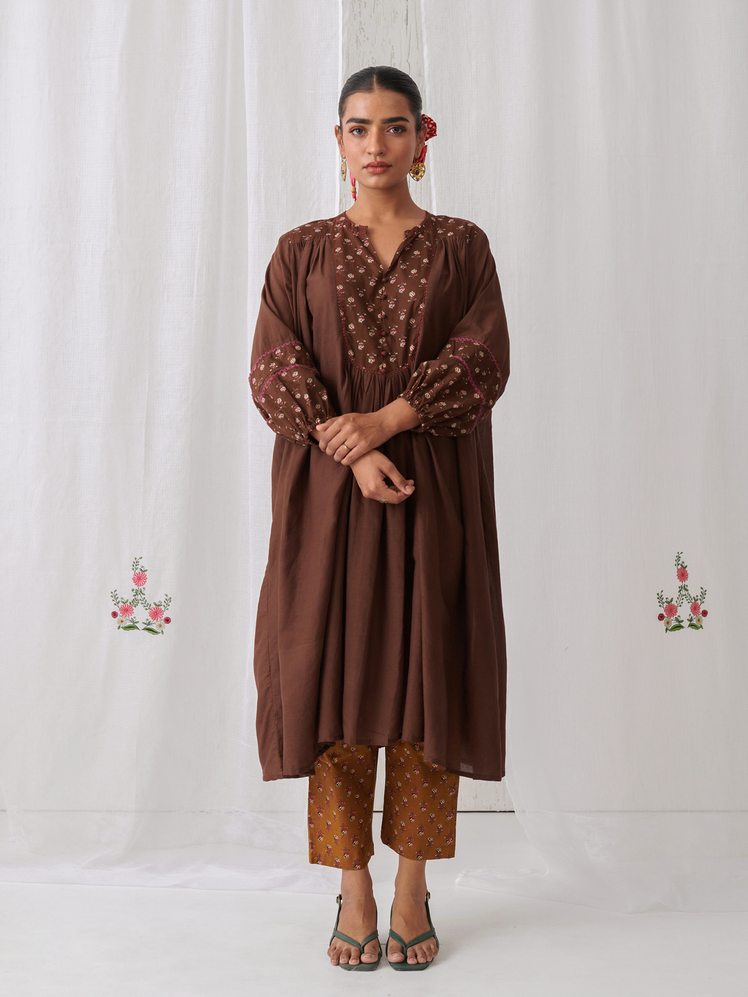 Brown Floral Gathered Free Size Kurta Paired With Matching Pants