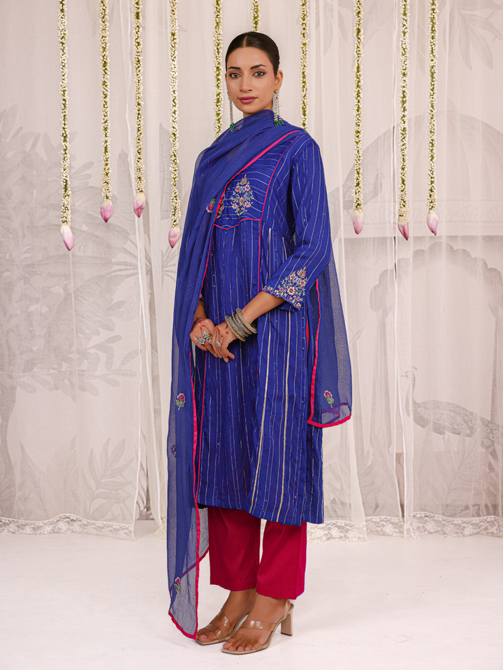Blue  Kurta Set With Embroidred Yoke