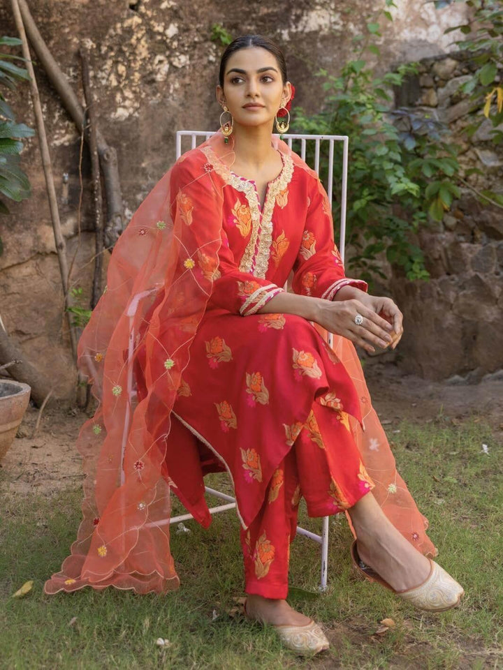 Red Ethnic Straight Kurta Set with Embroidered Dupatta - Myaara