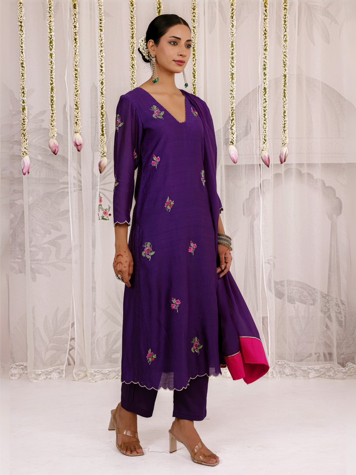 Purple Straight Kurta Set With Floral Embroidery