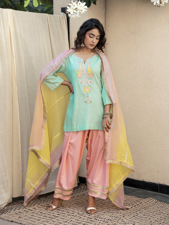 Mint Green Short Embroidered Kurta Paired With Farshi & Ombre Dupatta